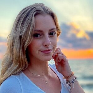 Meet your Posher, Anna